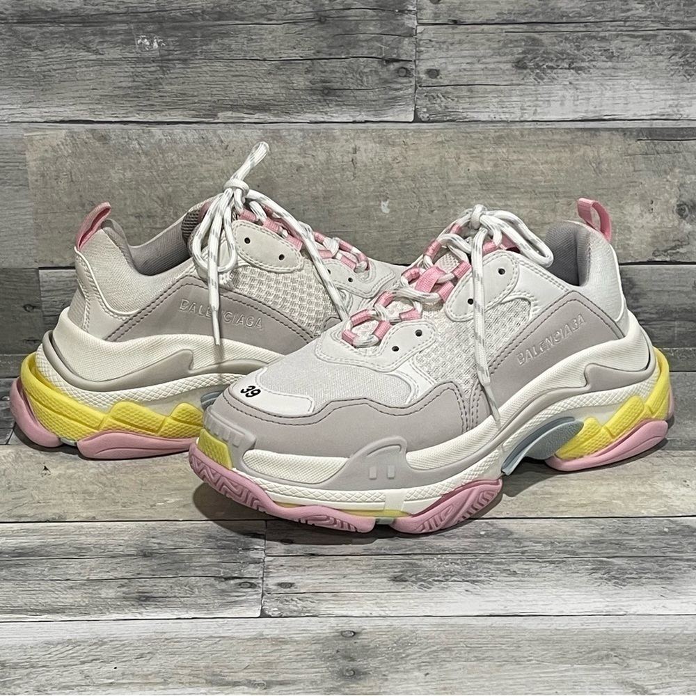 BALENCIAGA Triple S Women’s Sneaker - Grey Multi - Size - 9 .US / 39 .EU